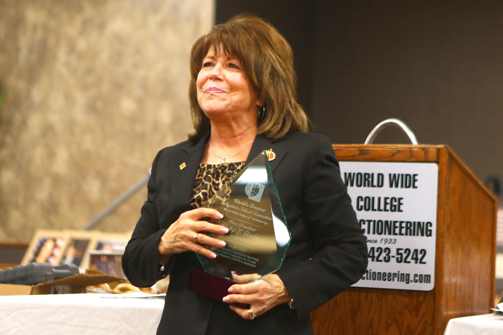 Vicky Ginder-award